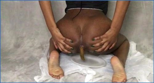 Syren 19-Year-Old Teen Scat and Pee HD 720p Video – Scat-Slaves poster