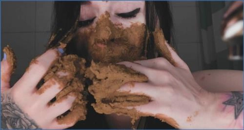 Download Crazy Baby Play With Her Own Poo - DirtyBetty (Scat, Shitting und Smearing) FullHD 1080p Scat-Slaves.net