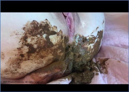 Wastedwetness - Squirting & Shitting Solo HD 720p – Scat-Slaves poster