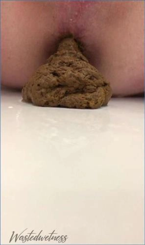 Chocolate Mousse Fun with Wastedwetness: Pissing and Pee Adventure in Scat-Shop.com Special