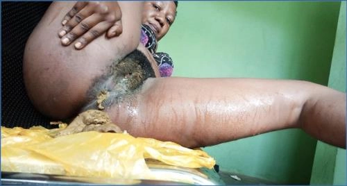 Download Ebony Princess owns the Tribal game in this Scat-Shop.com special, 987.57 MB FullHD video Scat-Slaves.net