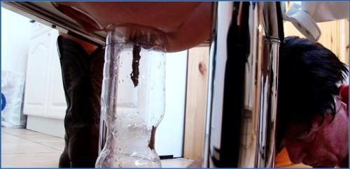 Download Lady Amy und Lady Atropa – Kaviar und Erbrechen HD 720p Scat-Slaves.net