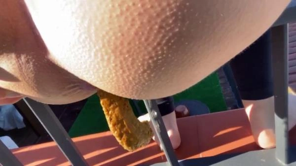 Download Scatshop.com:  - Crazy Shit On Rooftop-Railing (Desperation) [HD 720p] (332 MB) Scat-Slaves.net