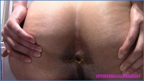 Poop Close Up Pissing, Femdom – HD 720p / Scatbook – Scat-Slaves poster