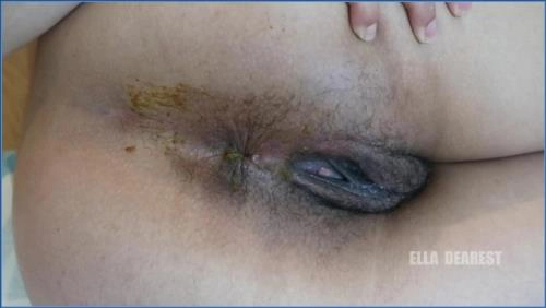 Dirty Ass Show Off Pissing, Femdom – HD 720p / Scatbook – Scat-Slaves poster