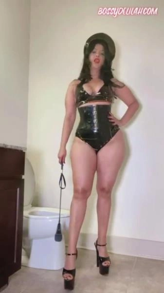 Scatbook:  - TOUGH TOILET TALK [SD] (32.4 MB)