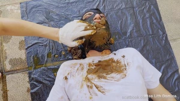 Scatbook:  - FEEDING MY HUMAN TOILET FROM MY THRONE [SD] (57.8 MB) – Scat-Slaves poster