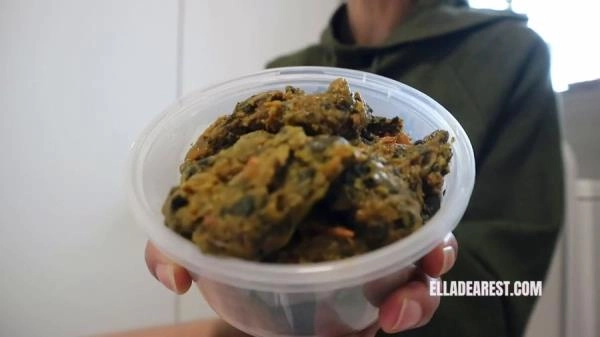 Scatbook.com:  - VEGGIE DELIGHT [HD 720p] (29.4 MB) – Scat-Slaves poster