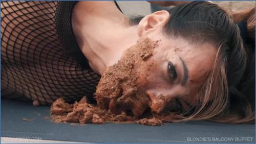 BLONDIE'S BALCONY BUFFET Spit, Vomit – FullHD 1080p / ArtOfScat, Queensnake – Scat-Slaves poster