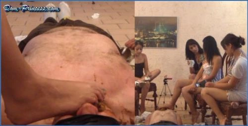 Diana en Acción en Baño de España HD 720p - Parte 5 – Scat-Slaves poster