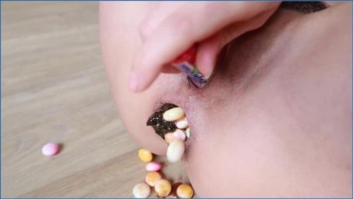 Download Sabrina Dacos in Get fresh with me - Deutschland Sklavin: Toiletten-Anal und ATM in FullHD 1080p Scat-Slaves.net