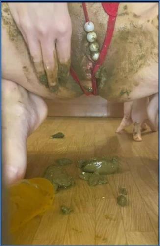 Toilet Slave Veronika in Double Penetration and Smearing Action - scat porn video at Scat-Slaves.net