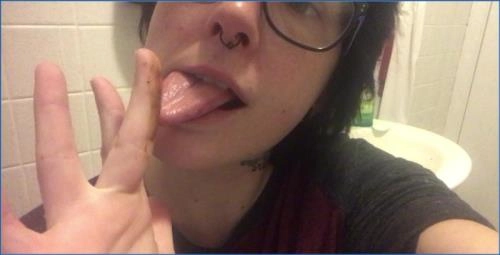 Missellie Uses Human Toilet in Scat Porn Video on Scat-Slaves.net - related scat video at Scat-Slaves