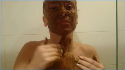 Sklavin Oksana в дерьмовой воде Часть 1 - related scat video at Scat-Slaves