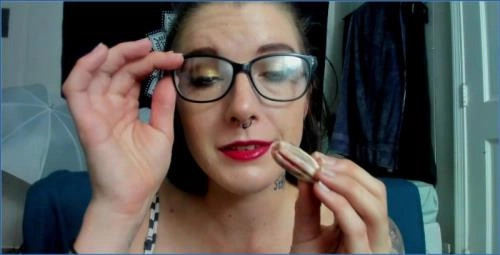 Scat Missellie Pissing Slave: Tampon Whore Solo Slave Fetish - related scat video at Scat-Slaves
