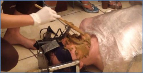 Feeding and Filling the Toilet Slave with Tifany in Denise Scat Video - scat porn video at Scat-Slaves.net