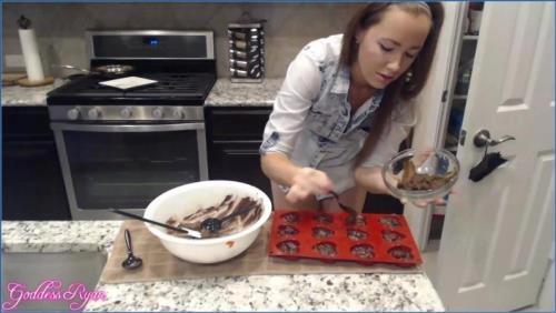 Goddess Ryan Scat Video: Heart-Shaped Fudge and Pissing Slave FullHD 1080p - scat porn video at Scat-Slaves.net