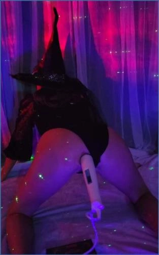 Download LilbuttLex Uses Toilet Slave in Ask The Crystal Ball Scat Porn Scat-Slaves.net