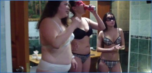 Toilet Slave MilanaSmelly Serves 4 Ladies in Sauna - scat porn video at Scat-Slaves.net