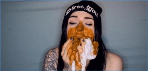 Dirty Betty Fills Panty with XXLShit in Russia Slave Scat Porn - scat porn video at Scat-Slaves.net