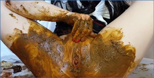 Schülerin Anna tut alles für die beste Note - Teil 2 FullHD 1080p – Scat-Slaves poster