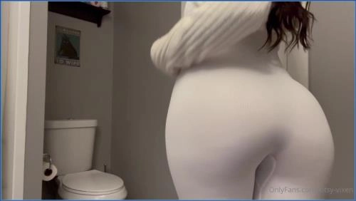 Yoga Farts - Kitsy Vixen Slave HD 720p Download: Queen Kitsy's Scat and Farting Toilet Scenes – Scat-Slaves poster