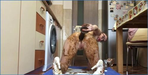 Ella Gilbert - Hardcore Scat und POV Toilet Szenen – Scat-Slaves poster