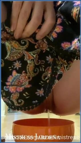 Surprise for football fan Femdom, Kaviar – SiteRip / Scatbook – Scat-Slaves poster