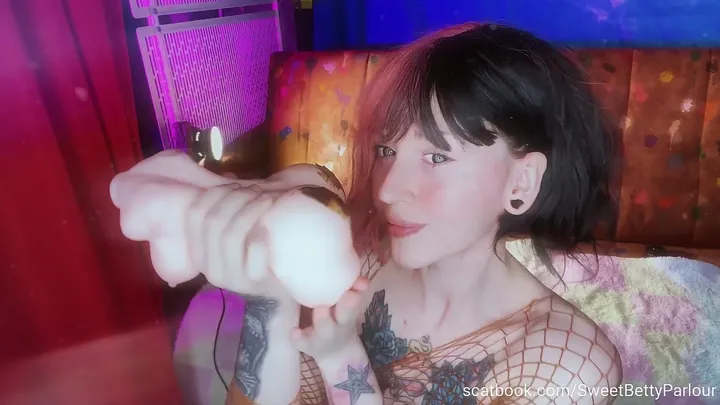 Sweet Betty Delivers a Grimy Solo Scat Show - Messy Defecation & - scat porn video at Scat-Slaves.net