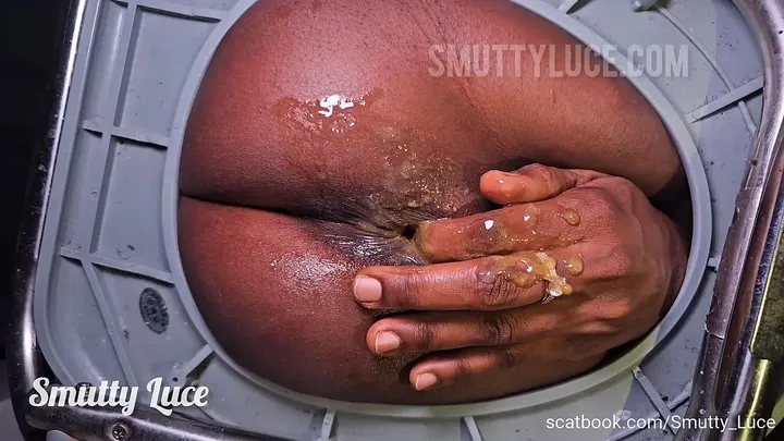 Smutty Luce Takes Her Time with a Hefty Load in Solo Scat Thrills - related scat video at Scat-Slaves