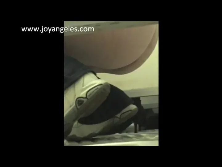 Hidden Close-Up Real Women Shitting and Peeing - Solo Scat - scat porn video at Scat-Slaves.net