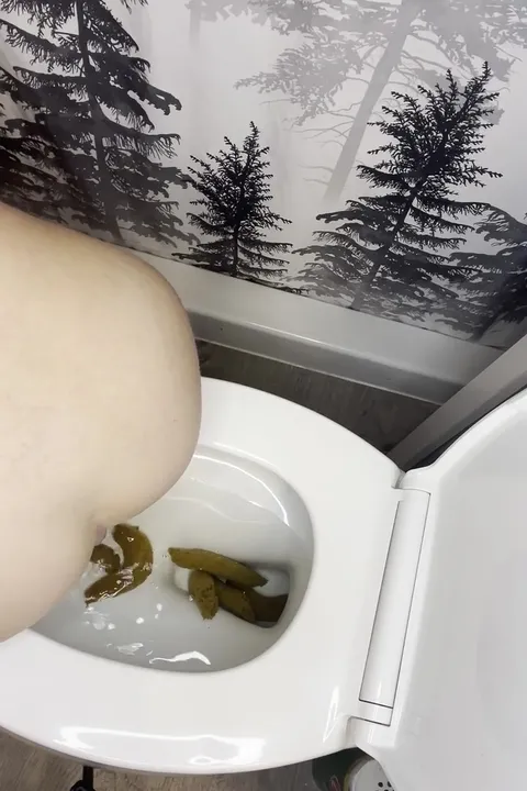 Solo Scat Goddess Delivers a Wild, Unfiltered Shit Show - Fresh - scat porn video at Scat-Slaves.net