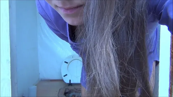Nadeshdah Kneels and Delivers a Perfect Brown Log - Scat Solo Release - scat porn video at Scat-Slaves.net