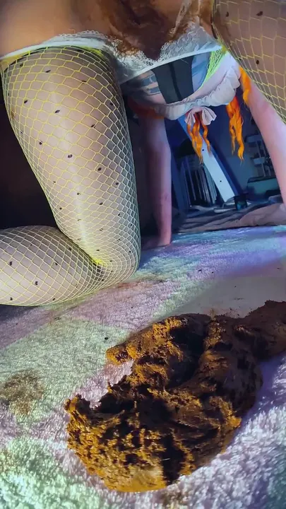 Sweet Betty's Gentle Homely Scat Set with a Warm and Easy Drop - scat porn video at Scat-Slaves.net