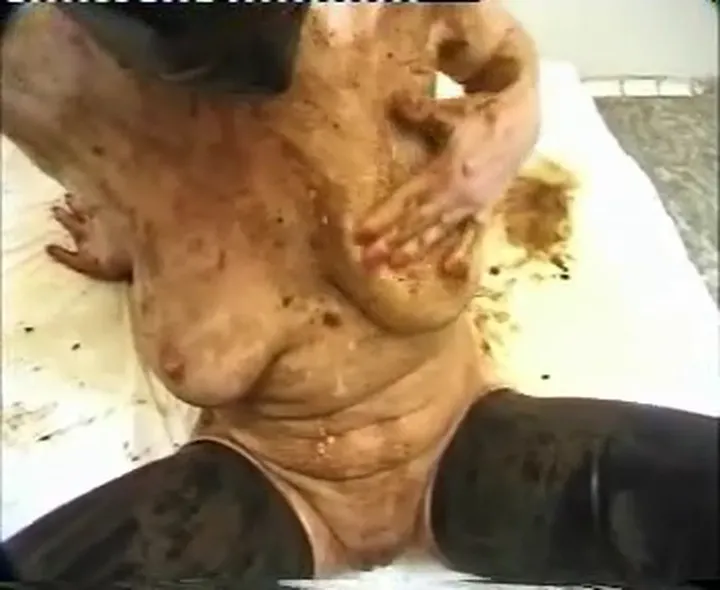 Chris Smears Kaviar in a Classic Scat Solo - Unhurried and Gritty - scat porn video at Scat-Slaves.net