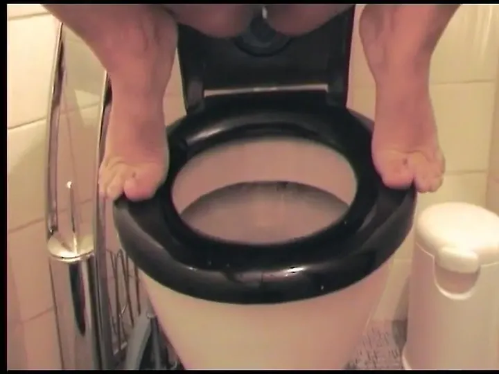 Solo Scat Mess Unfolds at a Relaxed Pace, Building Dirty Grime - scat - scat porn video at Scat-Slaves.net